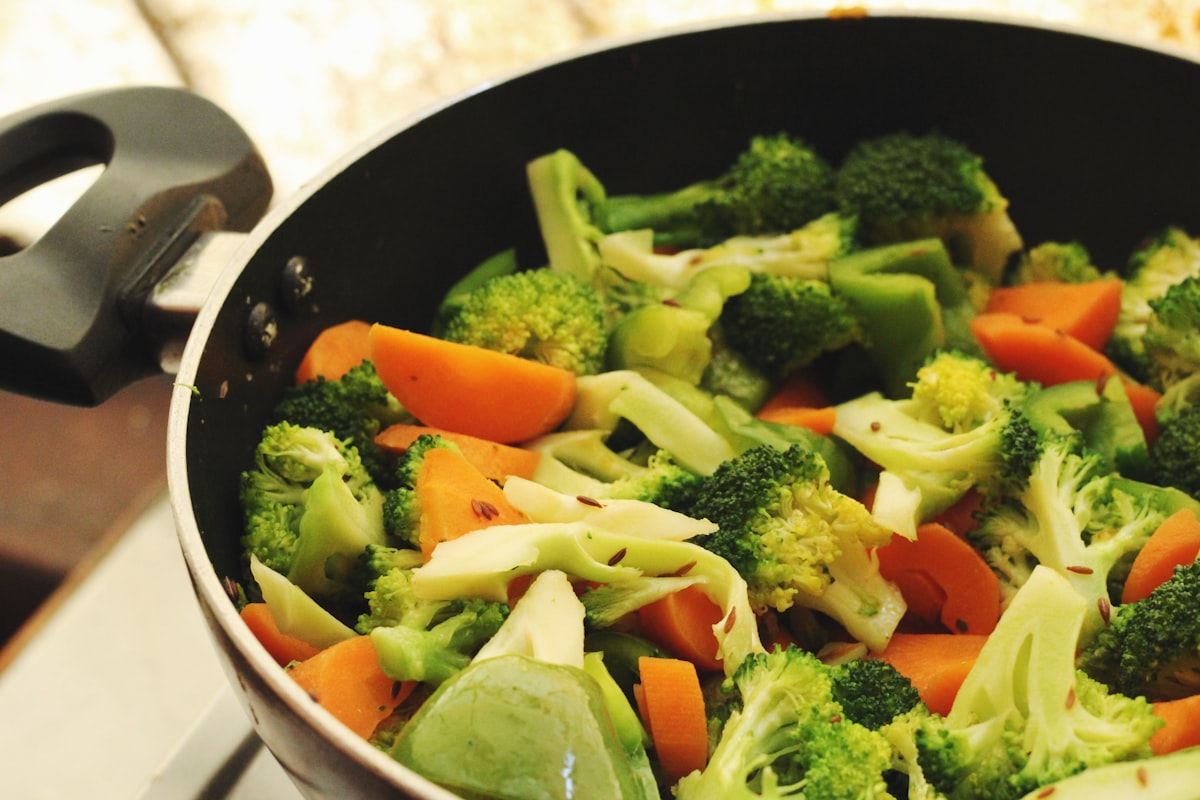 Steam cooking for nutrient preservation